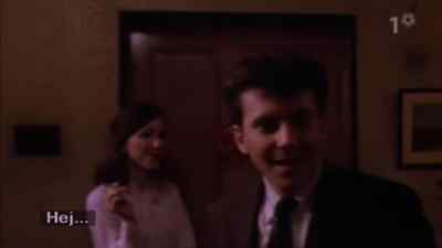 -Hi.
-Hi, girls. - Diner