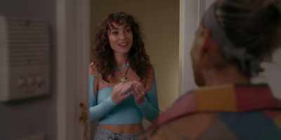 - Hi.
- Hi. - And Just Like That…