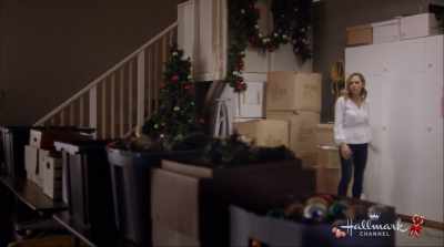 Hi honey. - Reunited at Christmas