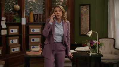 Hi! I'm calling from the
Foundation for Righting Wrongs. - The Jane Mysteries: A Deadly Prescription