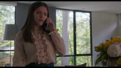 Hi, I'm calling from United
Timeshare International. - A Simple Favor