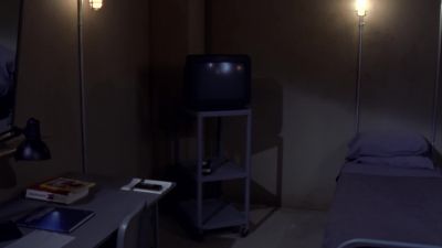 Hi, I'm Daniel, uh, Jackson. - Stargate SG-1