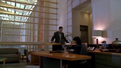 Hi. I'm Jack Shephard.
I'm here for the... - Lost