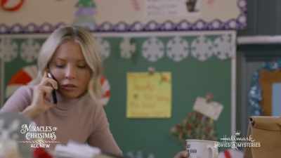 Hi. I'm Laurel, - Debbie Macomber's A Mrs. Miracle Christmas