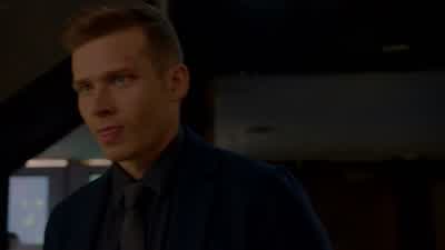 Hi. I'm, uh, I'm Buck, uh, Evan. - 9-1-1
