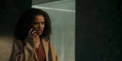 Hi, it's Jane. Um,
do you have any time later? - The Girl Before