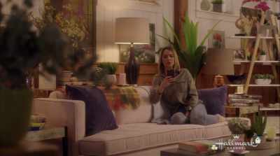 "Hi Jamie. It's Renee. - A Brush with Love