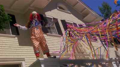 - Hi, kids. - Shakes the Clown