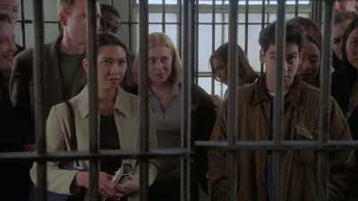 Hi, Lucy. What-what...
What are you doing here? - Charmed