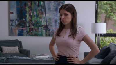 Hi, moms. Stephanie here. - A Simple Favor