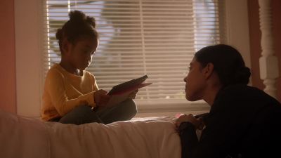 Hi. My name is
Celina. What's yours? - The Rookie