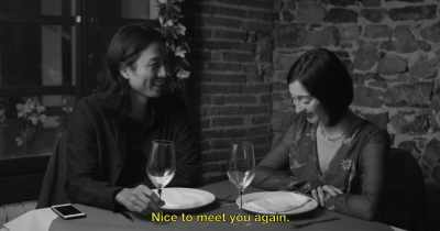 - Hi.
Nice to meet you again. - El Planeta