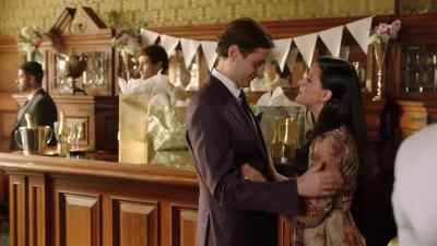 - Hi.
- Nina! - How to Win a Prince