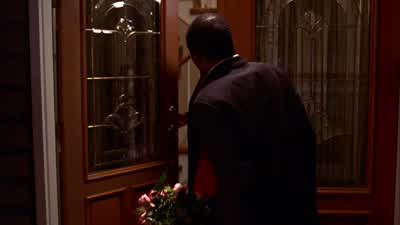 -Hi. Perfect flowers for a perfect date. - Smallville
