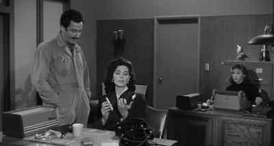 Hi pretty puss. - The Wasp Woman