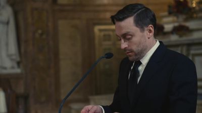 Hi. - Succession