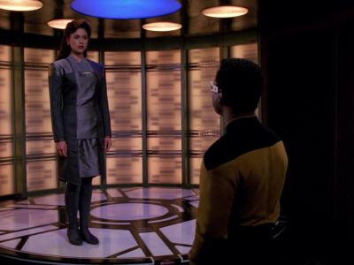 Hi. - Star Trek: The Next Generation