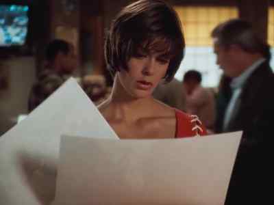 Hi. - Lois & Clark: The New Adventures of Superman