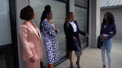 Hi. - Tyler Perry's Sistas