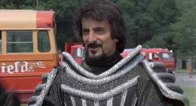 Hi. - Knightriders