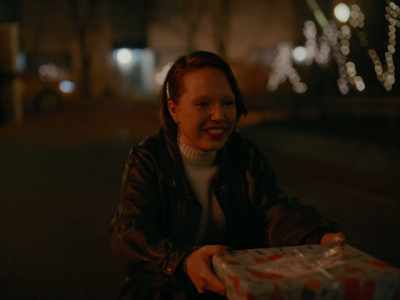 Hi, Stinkaroony. Lovely to see you. - Girl Picture