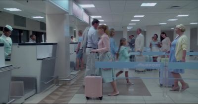 - Hi there, how are you doing?
- I am wonderful. - Black Mirror