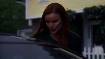 HI THERE. - Desperate Housewives