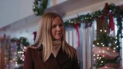 Hi.
This is Jason, - Everything Christmas