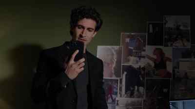 Hi. This is Kara. I'm
not around right now, - A Model Murder