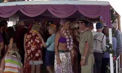 Hi, Tom. Do you play
the Hawaiian war drum? - The Boatniks