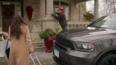 Hi, Uncle Gordie. Hey, kiddo. - Christmas à la Carte