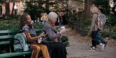 Hi... Yeah, I got her text about
Thursday, but why so late? - And Just Like That…