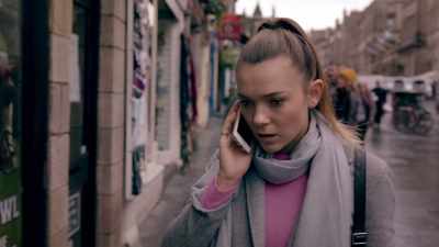 - Hi. Yeah, it's me. Hi.
- 'What's up?' - Clique