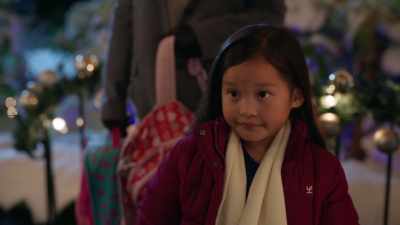 Hi. You must be Tina. - Christmas on Cherry Lane