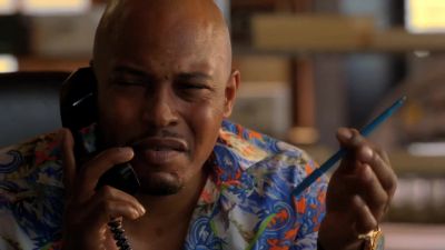 Hialeah?
No, give me Bayside Downs. - CSI: Miami
