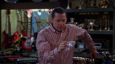 High voice Son of a bitch - Two and a Half Men
