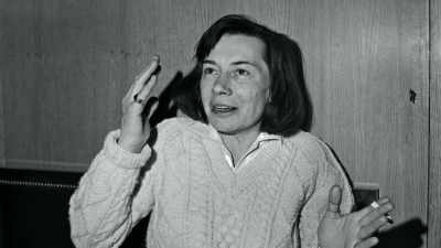 Highsmith tries to write
another "girls' book," - Loving Highsmith