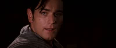 Him. Him. She doesn't love.... She doesn't love him. - Moulin Rouge!