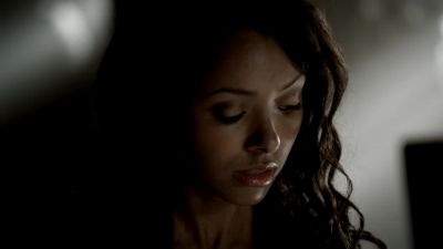 [hinge squeaks] - The Vampire Diaries
