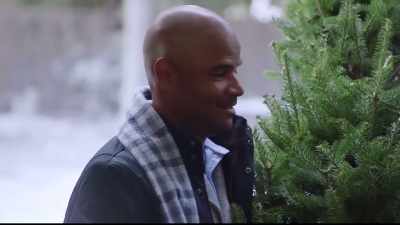 [hinges squeaking] - Christmas Everlasting