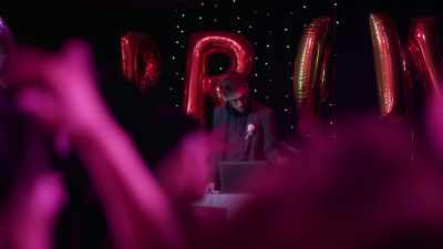 (hip-hop music playing) - Abducted on Prom Night