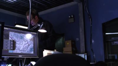 Hiro.
MR. BENNET: Call 911. - Heroes