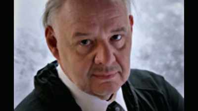 His behaviour
was very worrying after their breakup. - Sophie: A Murder in West Cork