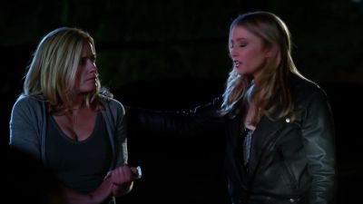 His body was right here. - CSI: Crime Scene Investigation