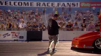 His competitor broke.
So a single pass for Bobby. - Street Outlaws No Prep Kings Team Attack