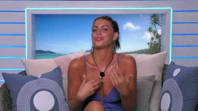 >> HIS DRAW, I DON'T KNOW,
SOMETHING THAT DRAWS THE WOMEN - Love Island