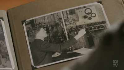 His electronic ability came from.
While the crystal set fostered
both friendship - Aussie Inventions That Changed The World