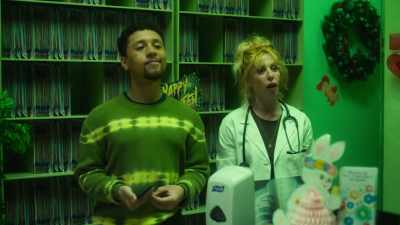 His esophagus shows no
lesions, which it would - Fantasmas