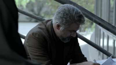 - His father is hiding something.
- How come? - No Date, No Signature