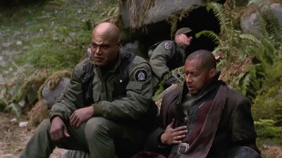 - His injuries are severe.
- What now? - Stargate SG-1